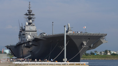 1920px-JS_Kaga(DDH-184)_right_front_view_at_Port_of_Kanazawa_July_15,_2017.jpg